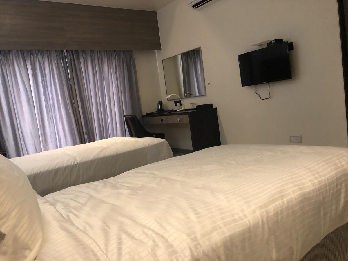 Hotel Sharanam Shegaon Eksteriør bilde