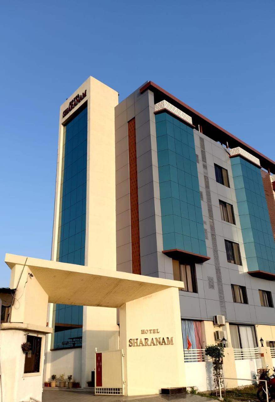 Hotel Sharanam Shegaon Eksteriør bilde